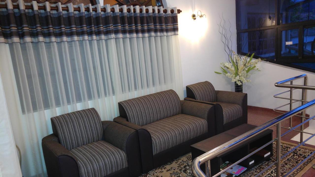 Sampath Hotel Нувара-Элия Экстерьер фото